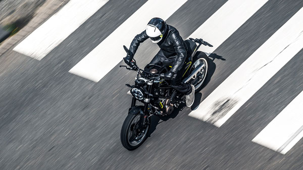 Husqvarna Svartpilen 401 Spotted Testing; Launch Expected Next Year