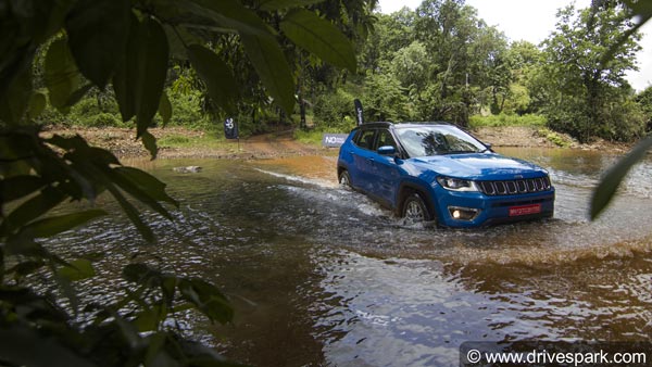A Jeep Compass Ad On Mumbai-Pune Expressway Is The Largest Billboard In India