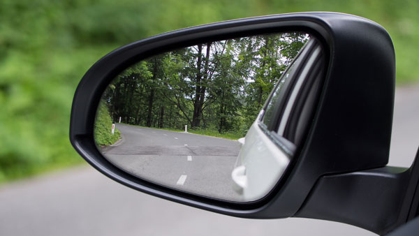 Chandigarh Drivers To Be Fined Rs 300 For Closing Outside Mirrors On Cars From 1st October