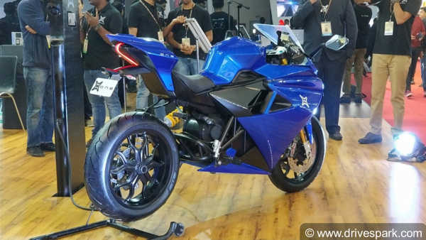 Emflux Two Naked Electric Streetfighter Teased