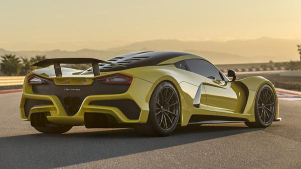 The Insane Hennessey Venom F5 Is Powered By The Craziest V8 Engine On The Planet!