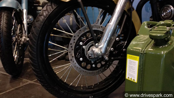 Royal Enfield Classic 350 Signals With ABS Launched In India At Rs 1.62 Lakh: Gets Stormrider Sand & Airborne Blue Colours