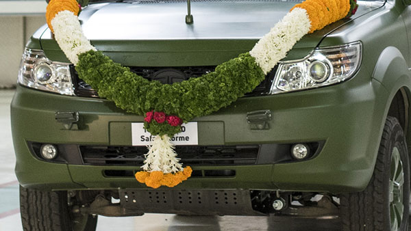 Tata Motors Rolls-Out 1500th Army-Spec Safari Storme SUV