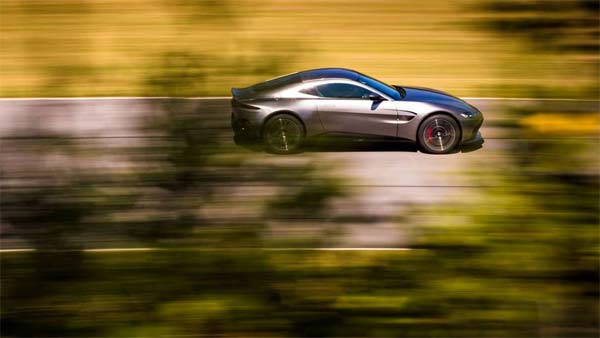 2019 Aston Martin Vantage Launched In India; Priced at Rs 2.95 Crore