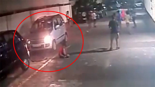 Maruti WagonR Runs Over Boy Who Walks Away From The Incident Maruti WagonR Runs Over Boy Who Walks Away From The Incident