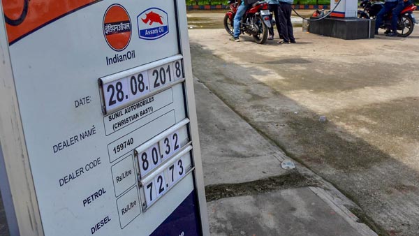 Fuel Stations In India Getting Ready To Display Rs 100/litre Petrol Pirce Fuel Stations In India Getting Ready To Display Rs 100/litre Petrol Pirce