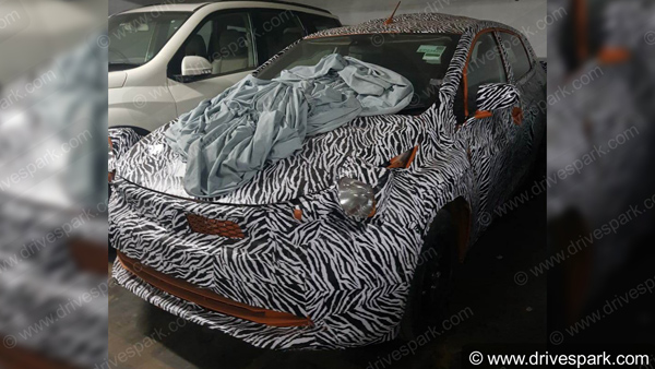 Tata 45X Premium Hatchback Spotted Alongside Harrier SUV In Chennai