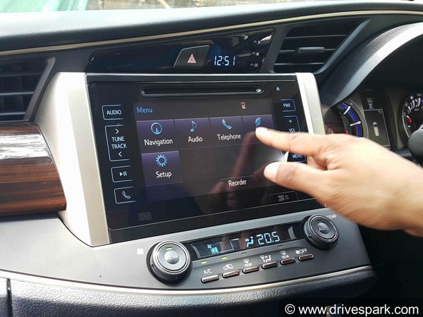 Mahindra Marazzo Vs Toyota Innova Crysta Comparison: Which Is The Best MPV? Mahindra Marazzo Vs Toyota Innova Crysta Comparison: Which Is The Best MPV?