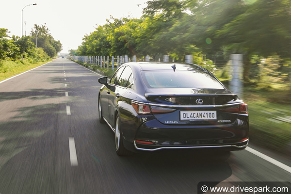 レグザ300hsl Photo Gallery: Updated 2018 Lexus NX 300h at Frankfurt Motor Show