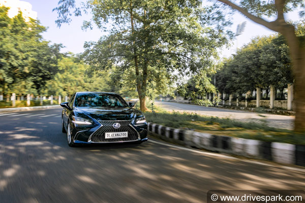 2018 Lexus ES 300h Review — Designed To Impress