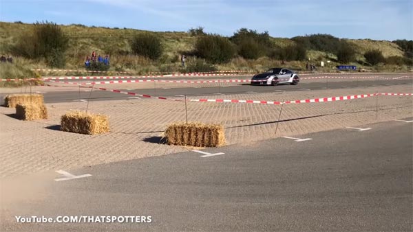 Porsche 911 GT3 RS (991) Ends Up In Some Nice Belgian Grass After Driver Misjudged A Corner