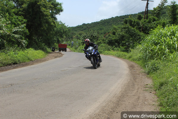 Yamaha R15 V3.0 Road Test Review: Specifications, Price, Features & Photos