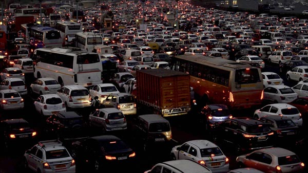 Ban On Registration Of New Vehicles In Bangalore To Curb Pollution & Congestion