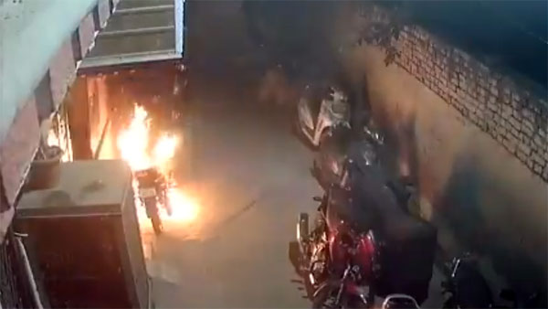 Drunk Man Burns 18 Vehicles In Delhi — Diwali Gone Wrong; Watch The Video