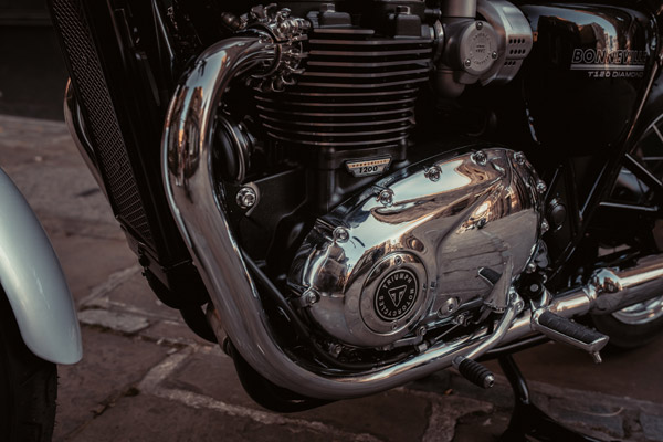 EICMA 2018: Triumph Bonneville T120 Ace & Diamond Edition Unveiled