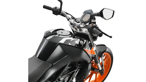 KTM Duke 125 Vs Duke 200: Design, Engine Specifications, Features, Pricing & Other Details