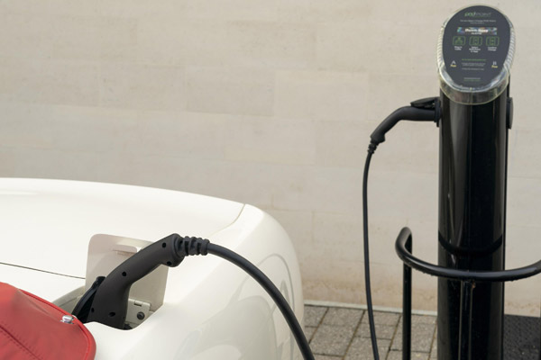 Aston Martin Heritage EV Project: Aston Martin To Convert Old Classic Cars Into Electric Cars