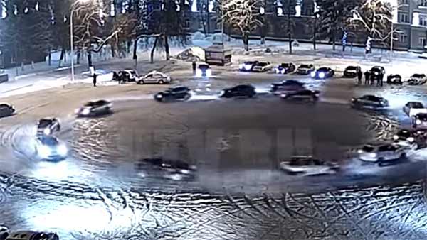 Car Drifting In Snow — Watch How Russian Drifters Are Celebrating Christmas With Cops