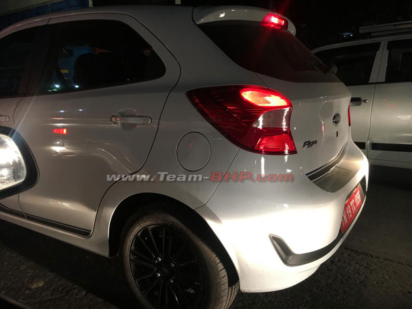 Ford Figo ‘Blu’ Facelift Spy Pics Out — The New Ford Figo CNG Variant For 2019?