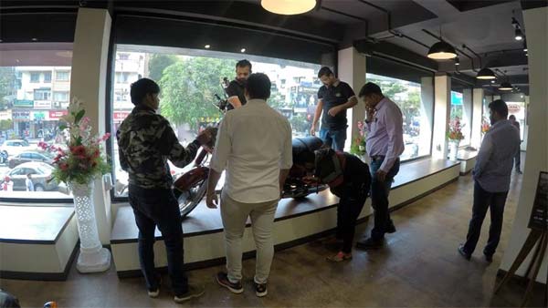 Jawa Showrooms: Location And Booking Details; First One Opens In Pune