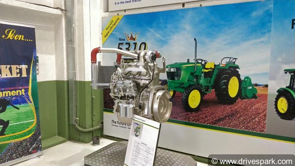 John Deere 3028EN Launched In India: John Deere 3028EN Images, Specifications & Details