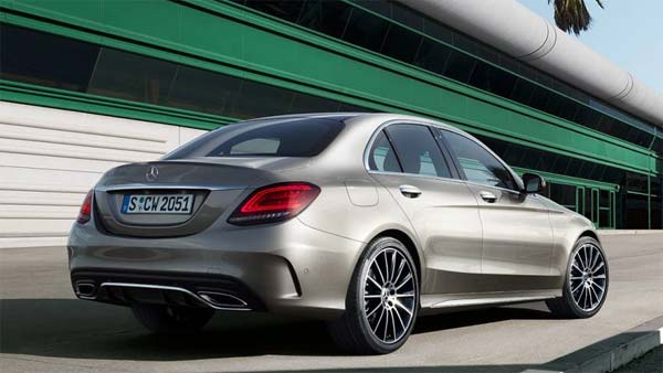 2018 Mercedes-Benz C-Class Petrol Variant Launched In India: Price & Specification Details 2018 Mercedes-Benz C-Class Petrol Variant Launched In India: Price & Specification Details