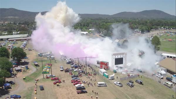 Burnout World Record: Australians Organise Biggest Burnout In The World — Video & Details Burnout World Record: Australians Organise Biggest Burnout In The World — Video & Details