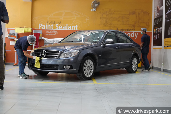 How To Make Your Old Car Look New? — Visit Your Nearest 3M Car Care Outlet! How To Make Your Old Car Look New? — Visit Your Nearest 3M Car Care Outlet!