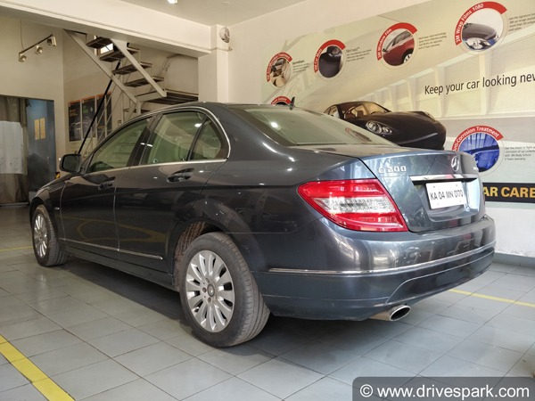 How To Make Your Old Car Look New? — Visit Your Nearest 3M Car Care Outlet! How To Make Your Old Car Look New? — Visit Your Nearest 3M Car Care Outlet!