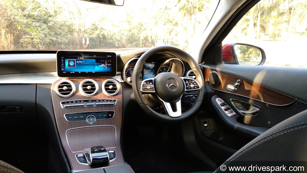 vMercedes-Benz C220D Review — Is The Facelift A Better Option?