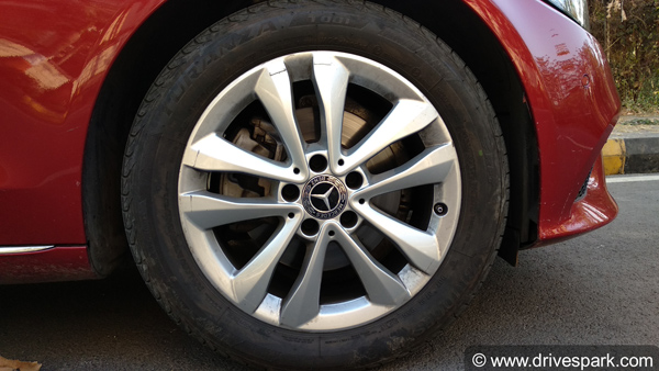 vMercedes-Benz C220D Review — Is The Facelift A Better Option?