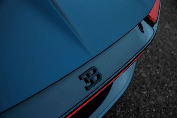 Bugatti Chiron ‘110 Ans Bugatti’ Unveiled