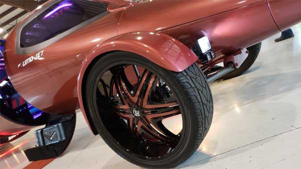 Learjet Limo Unveiled: Aircraft Turned Into Club