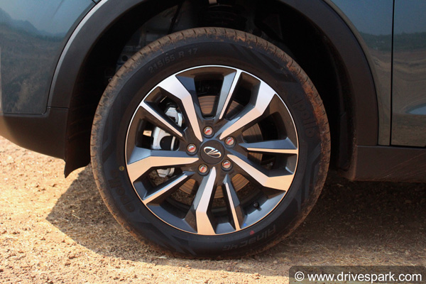 Mahindra XUV300 Unique & First-In-Class Features