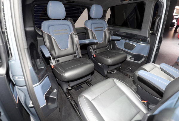 mercedes concept eqv interior