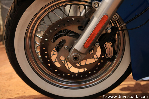 harley davidson softail deluxe disc brake