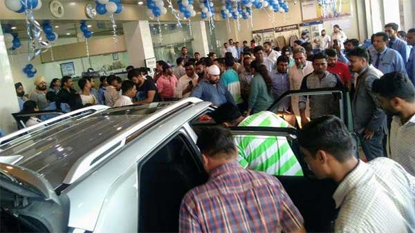 Hyundai Venue Bookings Cross The 17000 Mark