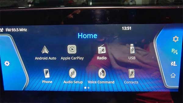 Tata Harrier Features Apple CarPlay