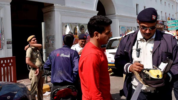 BMC Decides To Charge Rs 10,000 As Illegal Parking Fine