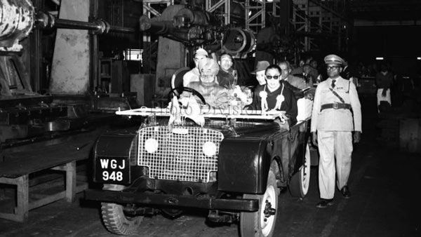 Dalai Lama’s Old Land Rover Series IIA Up For Auction; Expected To Fetch Upto Rs 1 Crore