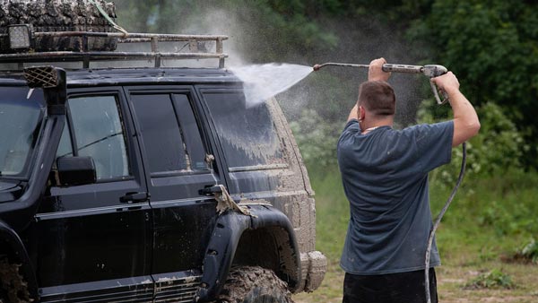 Dirty Cars In Dubai To Be Fined Heavily — Dubai Municipality Swings Into Action