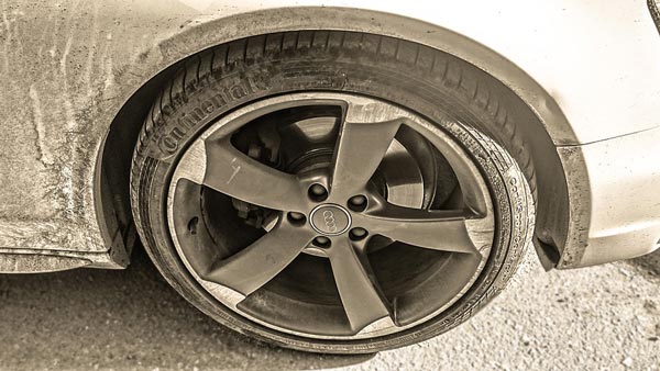 Dirty Cars In Dubai To Be Fined Heavily — Dubai Municipality Swings Into Action