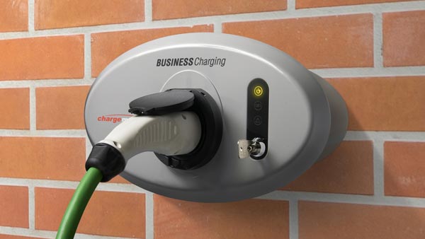 England To Mandate Installation Of EV charging Points In All New Houses — Wise Move Indeed