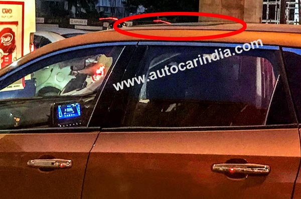 Tata Harrier BS6 & Automatic Gearbox Spy Pics: New Harrier Spied Testing Also Receives Sunroof