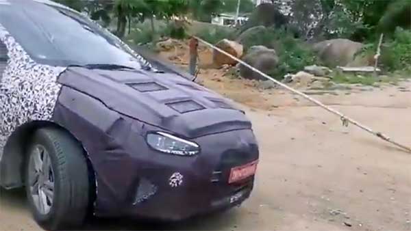 Hyundai Elantra Facelift Snapped Testing Again — Expected To Launch By 2020