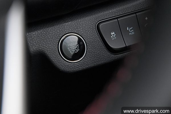 Kia Seltos Review: Powerfully Surprising First Drive & Details