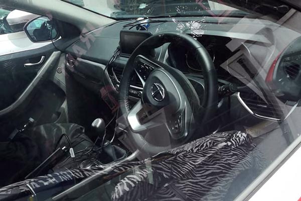 tata-nexon-cruise-controll-spied-on-while-testing-details-and-spy-pics-3