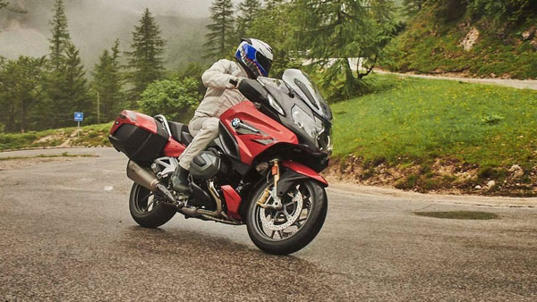 BMW Motorrad R 1250 R And R 1250 RT Motorcycles Launched In India At Rs 15.95 Lakh: Specs, Features & Other Details BMW Motorrad R 1250 R And R 1250 RT Motorcycles Launched In India At Rs 15.95 Lakh: Specs, Features & Other Details