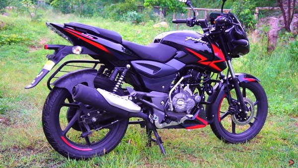 Bajaj Pulsar 125 With Split Seats & Sporty Graphics Arrive At Dealerships: Launch Soon