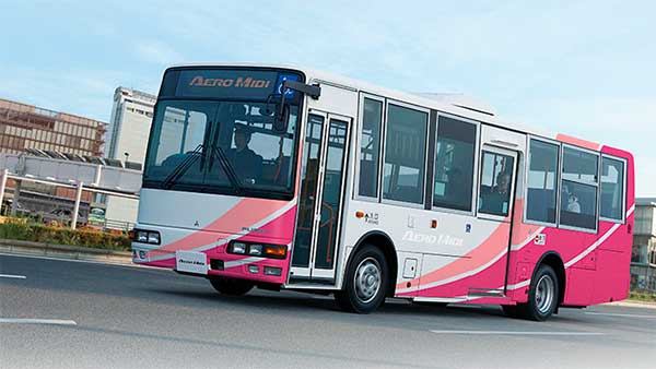 Daimler BS-VI Trucks and Buses Showcased Ahead Of India LaunchNext Year